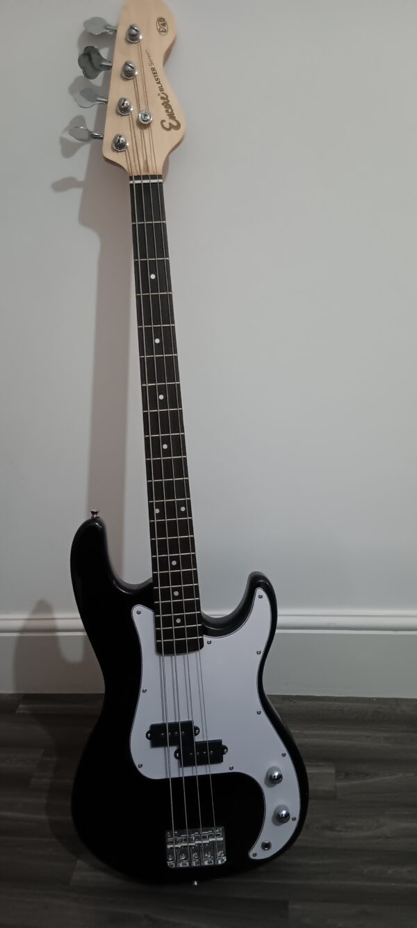 z)    Encore blaster bass guitar in black