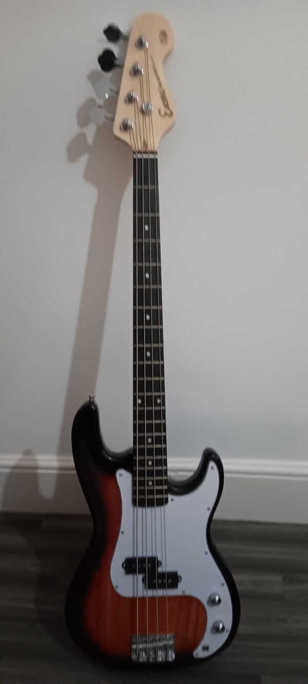 z)      Encore blaster bass guitar in sunburst