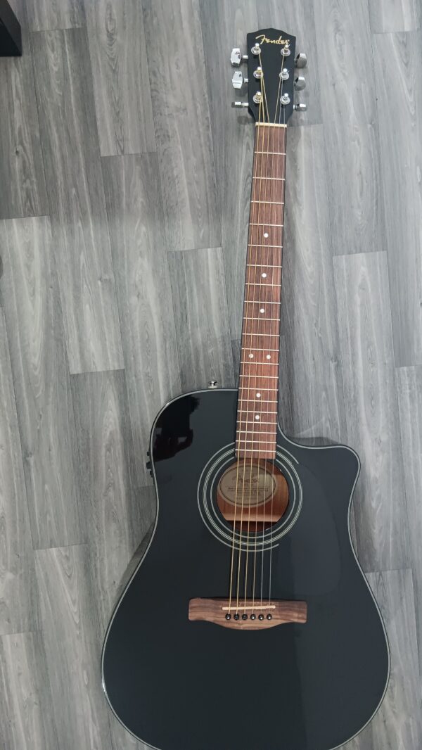 Fender CD60ce dreadnought electro acoustic