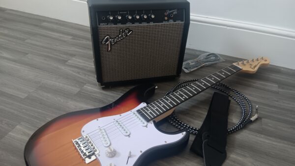 E)   Starter Pack - Encore Blaster e6 electric guitar and amp