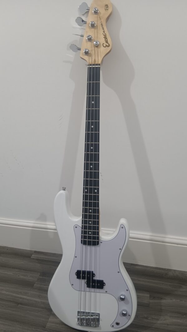 j) encore blaster bass guitar in white - BRAND NEW