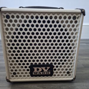 DV Mark little jazz amplifier