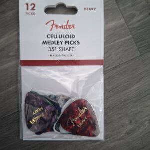 Fender plectrums