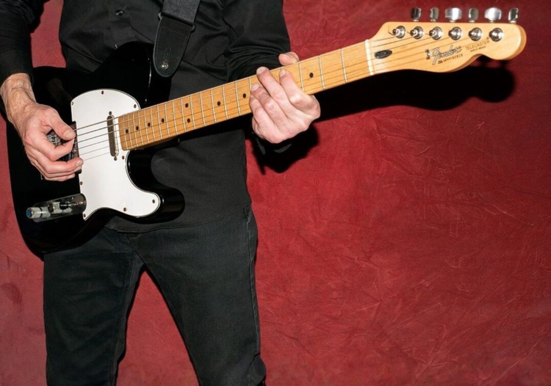 guitar broker